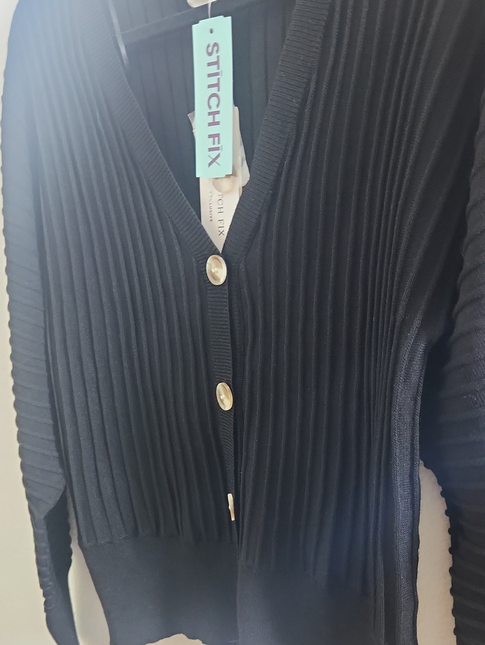 Pinque Maxine Black Ribbed V-Neck Button Cardigan - Picture 4 of 6